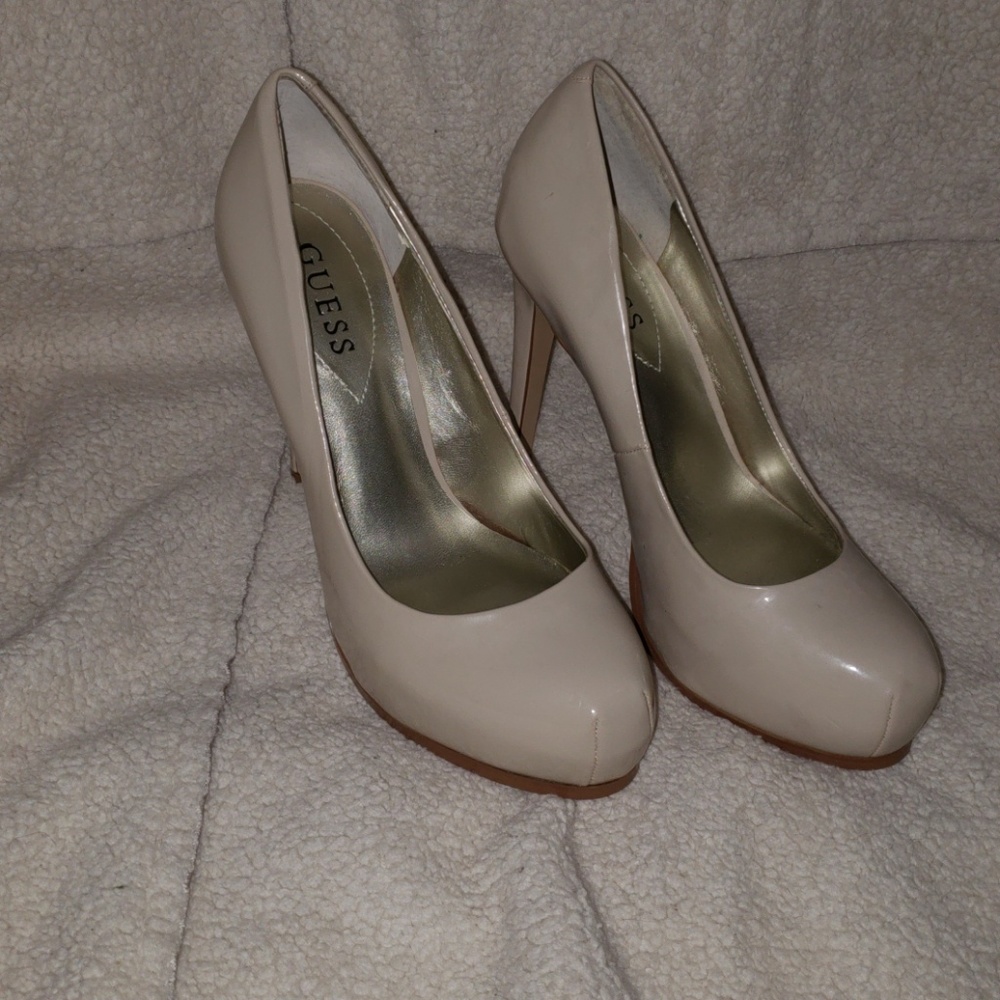 High heel shoes